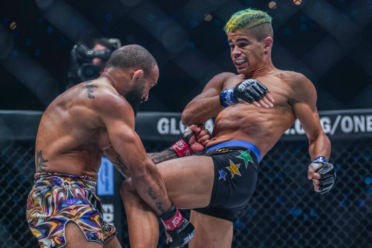 Andrade fera une déclaration dans le match revanche avec Lineker