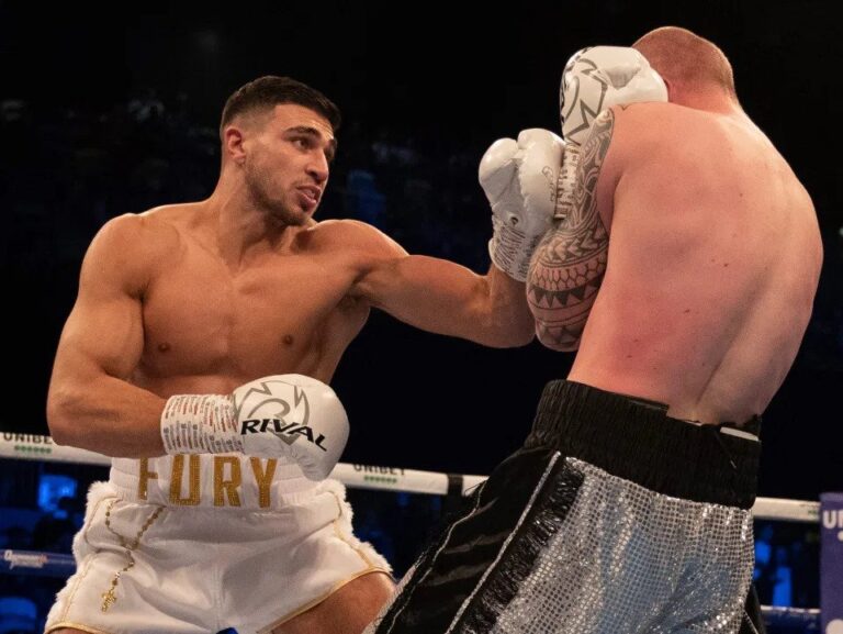 John Fury lance un avertissement à Jake Paul