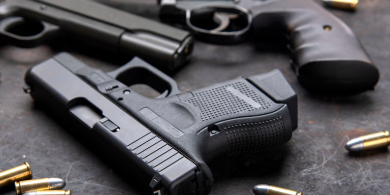 Cela signifie-t-il que je peux porter une arme dissimulée ?