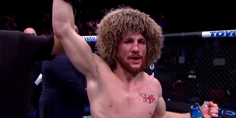 Dvalishvili étouffe Yan à l&rsquo;UFC Fight Night