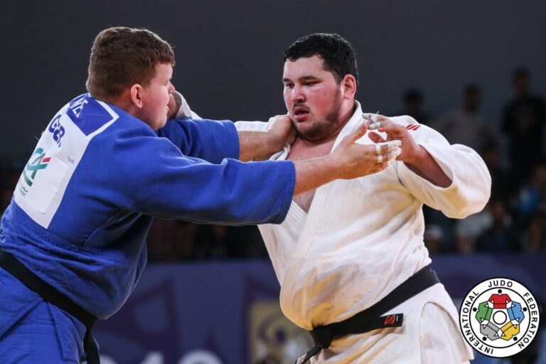 La première Coupe d&rsquo;Europe de la saison offre des titres aux hommes kazakhs