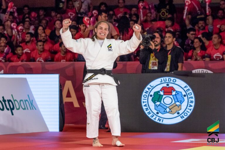 L&rsquo;ancienne numéro un mondiale Maria Portela a décidé de prendre sa retraite