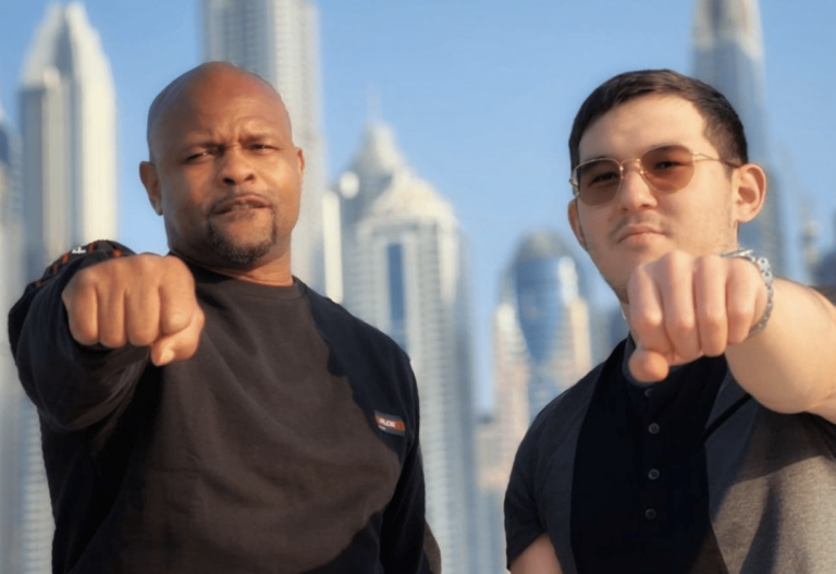 Roy Jones Jr reçoit une licence de boxe professionnelle