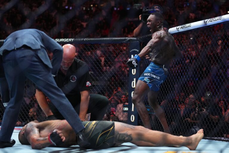 Adesanya contre Pereira pour gagner par KO