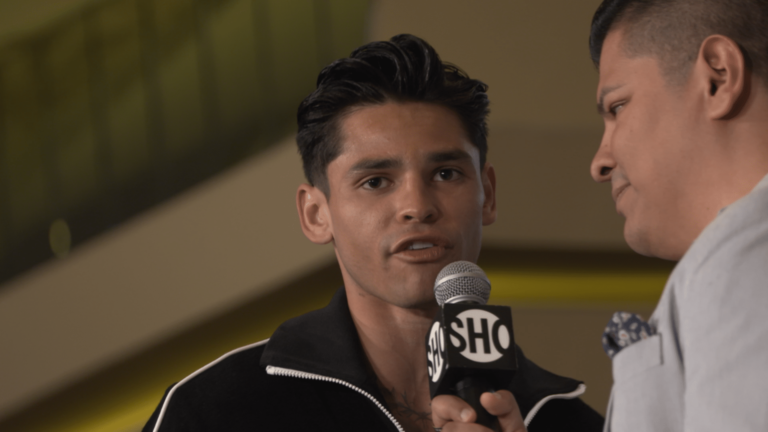 Davis contre.  Interviews exclusives de Garcia Undercard
