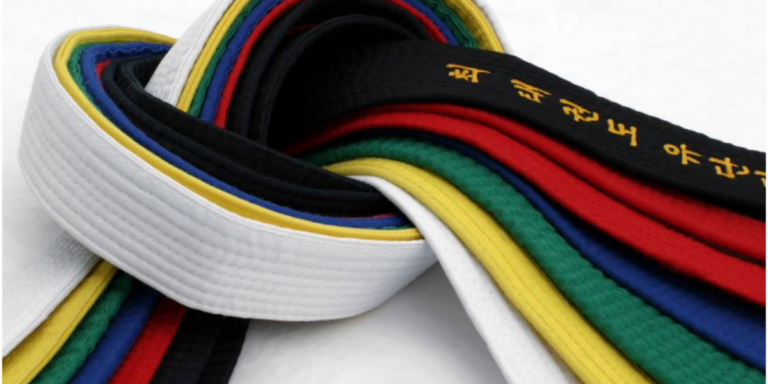 L&rsquo;histoire de la ceinture (graduation et classement) dans les arts martiaux