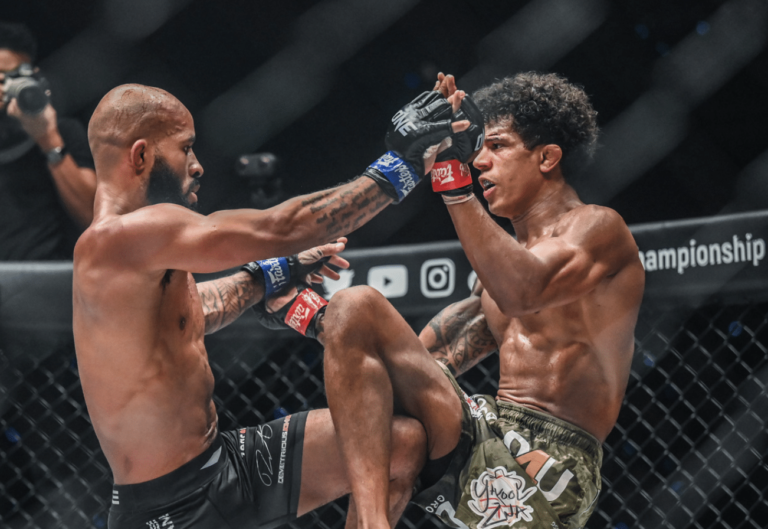 Carte principale : Demetrious Johnson Vs.  Adrien Moraes