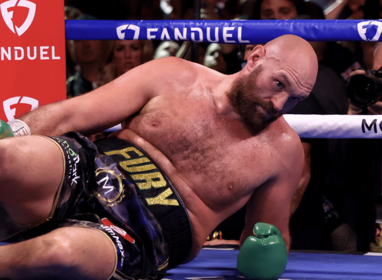 Hearn et Krassyuk Slam Fury