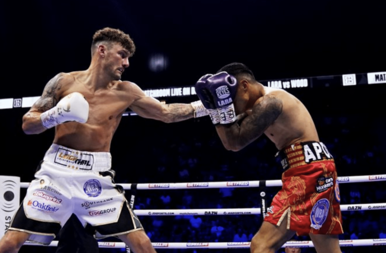 Leigh Wood bat Mauricio Lara pour remporter le titre WBA