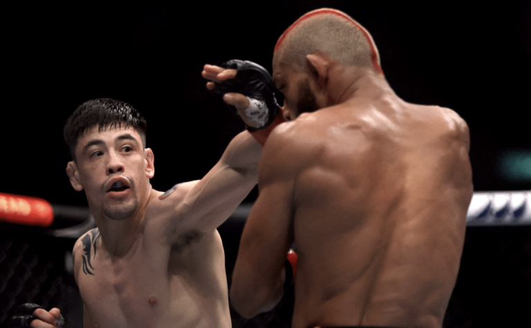 Brandon Moreno taquine un passage à la boxe
