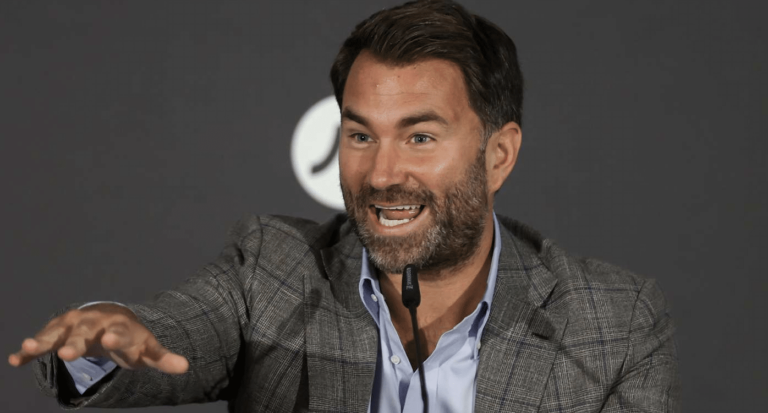 Eddie Hearn fait d&rsquo;Oscar De La Hoya un « idiot »