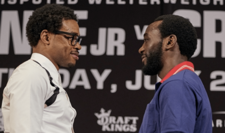 Spence et Crawford échangent des coups pendant LA Presser