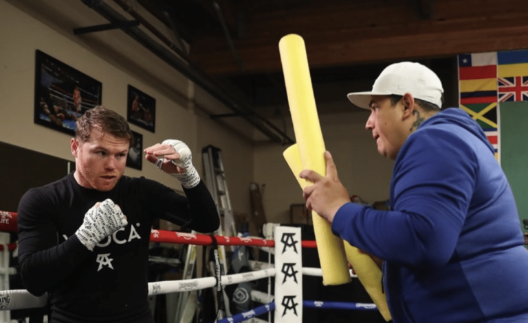 Canelo Alvarez et Jermell Charlo commencent leurs camps d&rsquo;entraînement