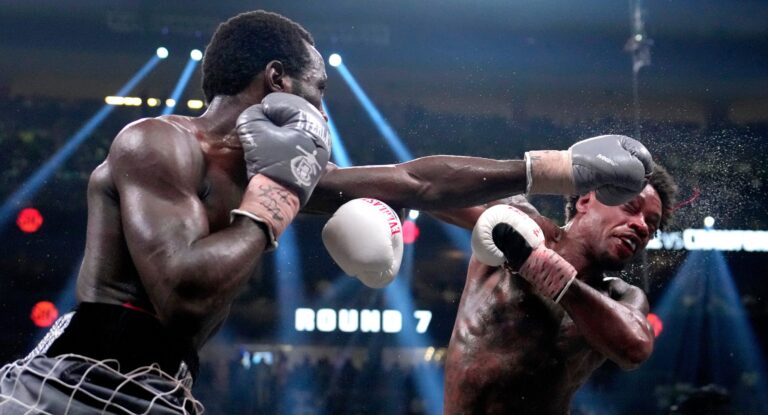 Crawford Stop Spence pour devenir incontesté