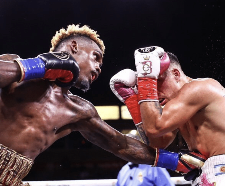 De La Hoya avertit Canelo à propos de Charlo