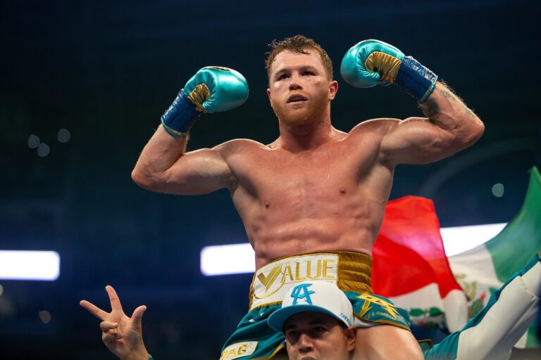 Malignaggi claque Canelo, Benavidez prêt