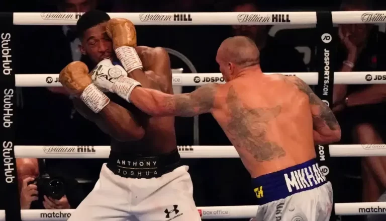 Robert Garcia nuance Joshua |  SPORTS DE COMBAT