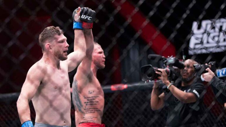 Holobaugh arrête Knight, McGregor gagne