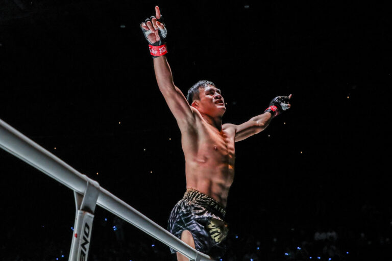 Saemapetch bourre Kaonar et appelle Haggerty alors que les KO pleuvent lors des ONE Friday Fights 30