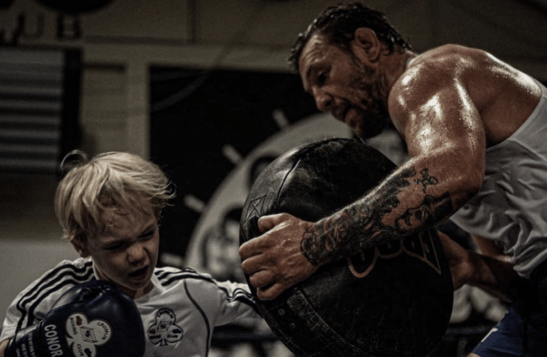 Conor McGregor entraîne son fils de six ans