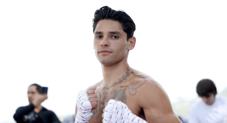 De La Hoya s&rsquo;attend à ce que Garcia se batte en novembre