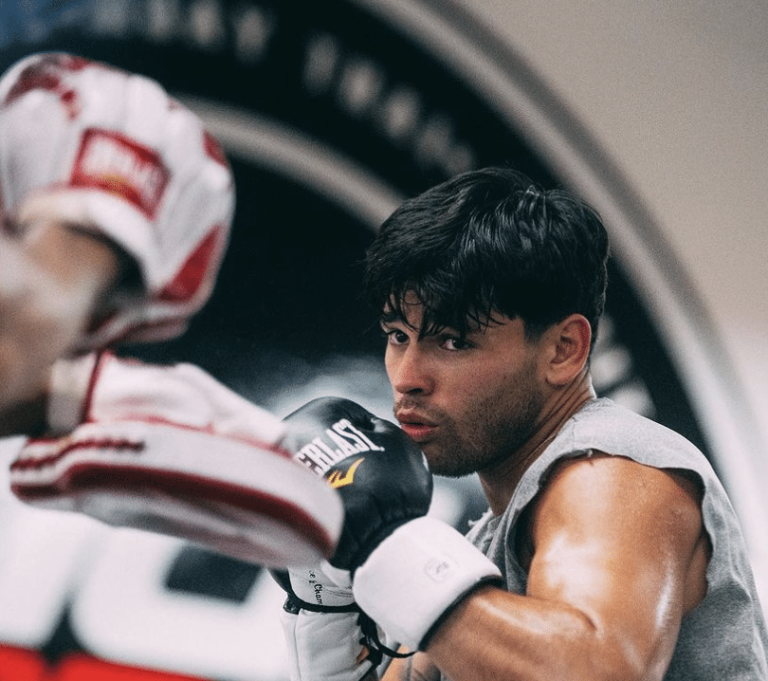 Garcia devrait combattre Davies pour la ceinture WBA 140