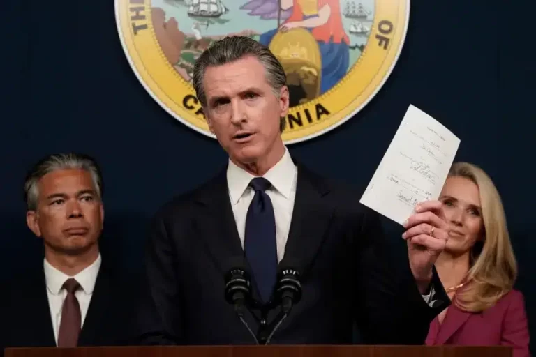 Projet de loi californien offrant des prestations de retraite MMA
