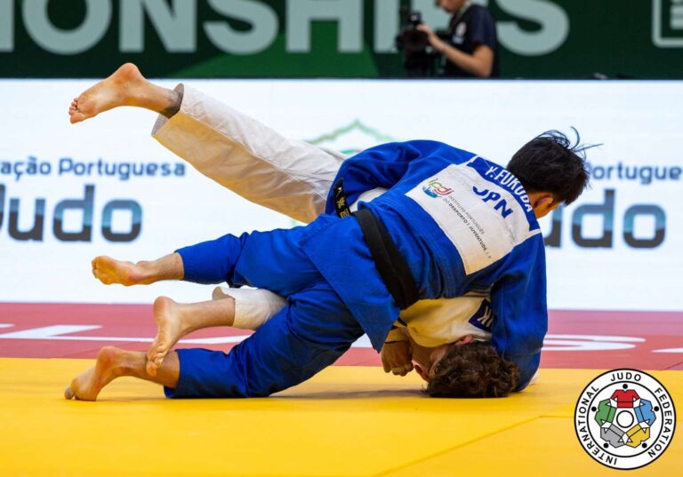 Deux champions du monde japonais du même nom mais deux catégories