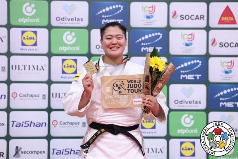 Finale japonaise des poids lourds entre Mao Arai et Miki Mukunoki