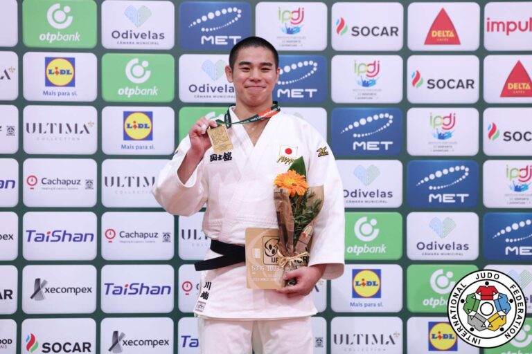 Komei Kawabata champion du monde dans la catégorie de poids adulte U90kg