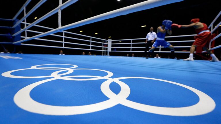 La boxe mise « en attente » pour les Jeux olympiques de 2028