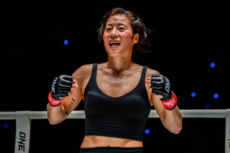 Meng Bo et Ayaka Miura se préparent pour un affrontement clé en MMA poids paille lors de ONE Fight Night 16
