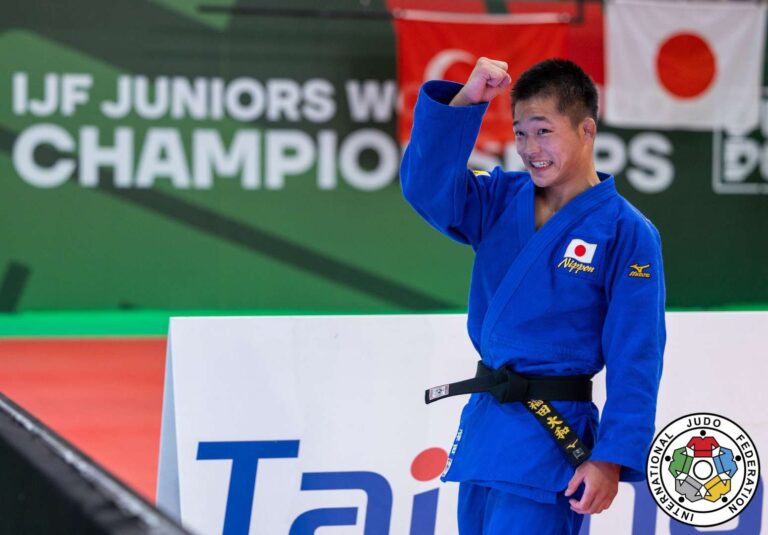 Yamato Fukuda nouveau champion du monde U60kg