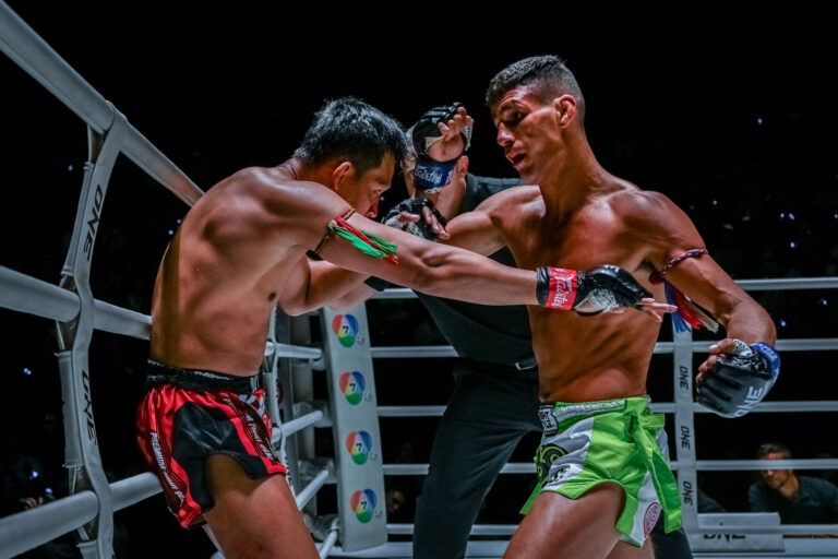 Lobo remporte une victoire par KO contre Kaonar, Osmanov et Yu s&rsquo;ajoutent aux séquences dominantes lors de ONE Friday Fights 42