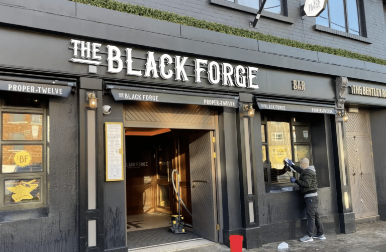 Black Forge Inn de McGregor signale des pertes