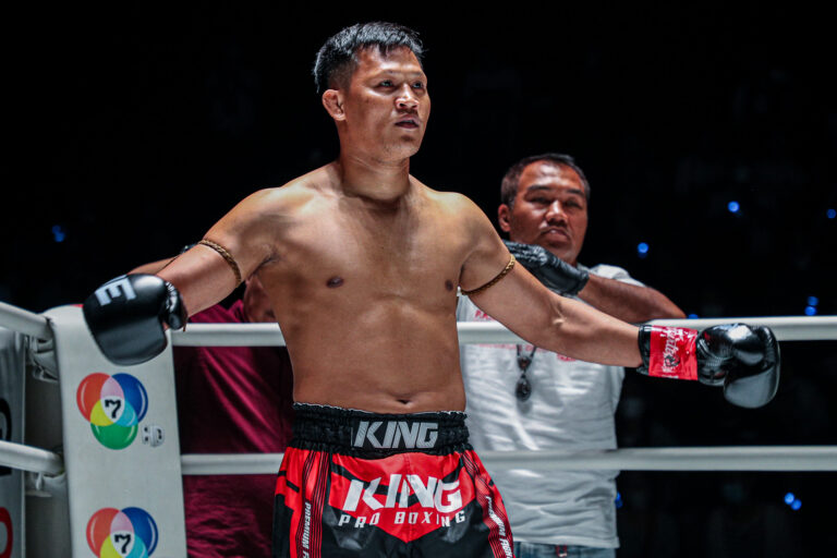 Carte complète révélée pour ONE Friday Fights 42 le 24 novembre