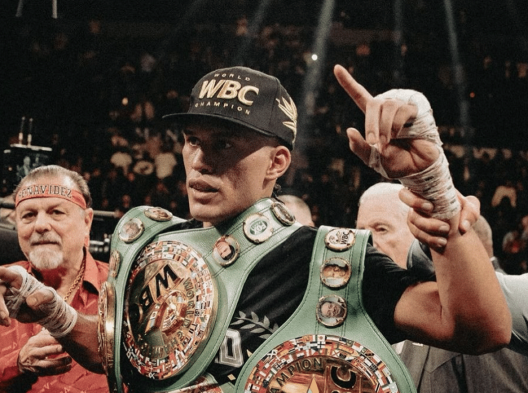 Crawford dit que Benavidez est prêt pour Canelo