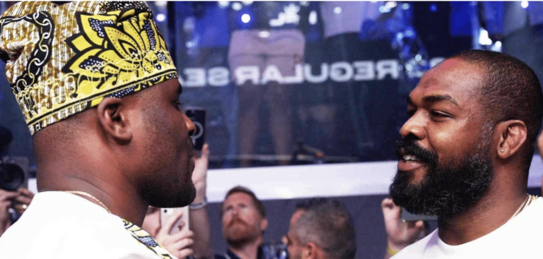 Jones réagit à la performance de Ngannou contre Fury