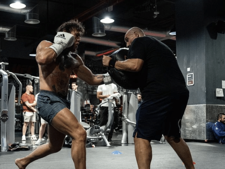 Nouvelles surfaces de clips d’entraînement McGregor