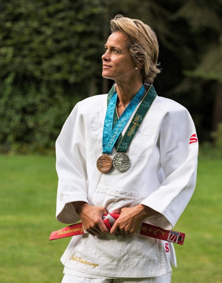 Qui restituera les médailles olympiques volées à Gella Vandecaveye ?