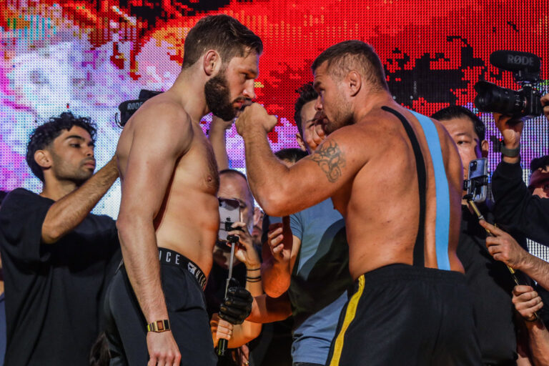 Anatoly Malykhin défiera Reinier De Ridder pour le titre mondial des poids moyens MMA lors d&rsquo;un match revanche à ONE 166 : Qatar