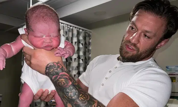 McGregor célèbre la naissance de son quatrième enfant