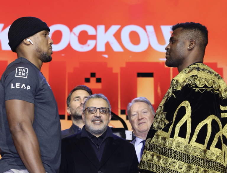 Joshua et Ngannou s&rsquo;affrontent