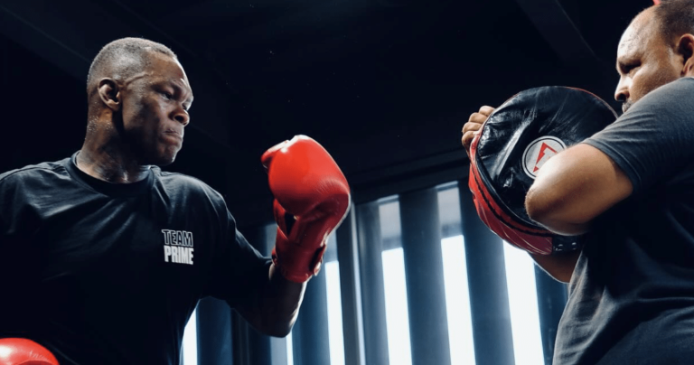 Adesanya ne reviendra que pour les plus grands combats