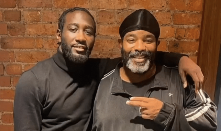 Crawford et Bomac remportent les Ring Magazine Awards 2023
