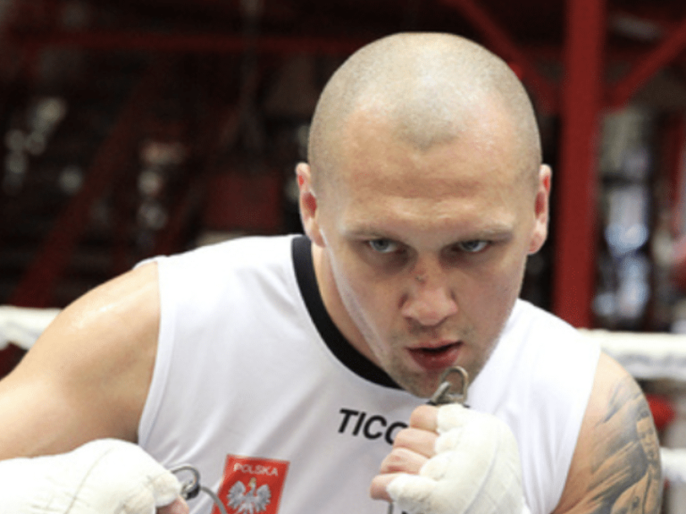 Krzysztof Glowacki condamné à une suspension de quatre ans