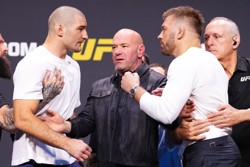 Résultats de la pesée de l'UFC 297 |  SPORTS DE COMBAT