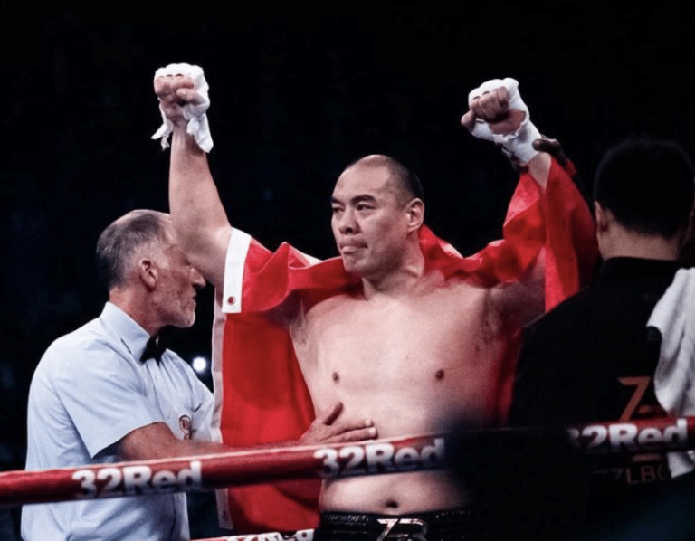 Zhang cible le match revanche de Joshua après le combat contre Parker