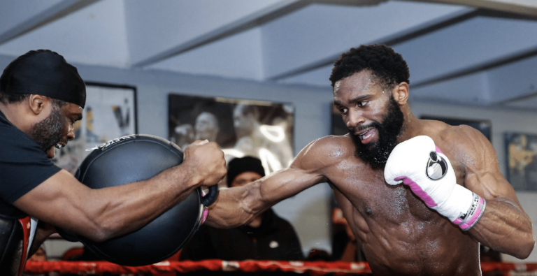 Jaron Ennis envisage un affrontement le 4 mai avec Cody Crowley