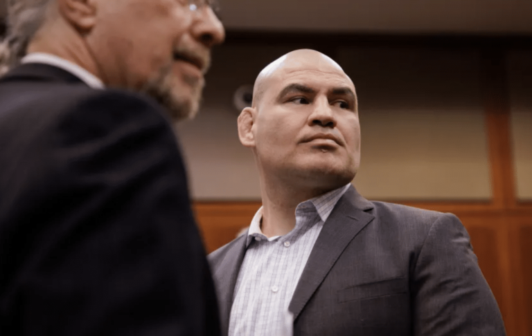 Le procès de Caïn Velasquez reporté |  SPORTS DE COMBAT